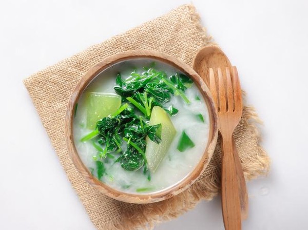 3 Resep Bayam Super Sehat: Oyong, Telur, & Rahasia Lezatnya