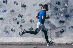 7 Sepatu Jogging Lokal Terbaik 2025: Nyaman, Ringan, Anti-Slip
