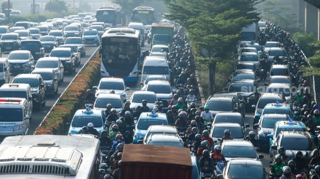 AI Ubah Jakarta: Pramono Anung Puji Sukses Manajemen Lalu Lintas Cerdas