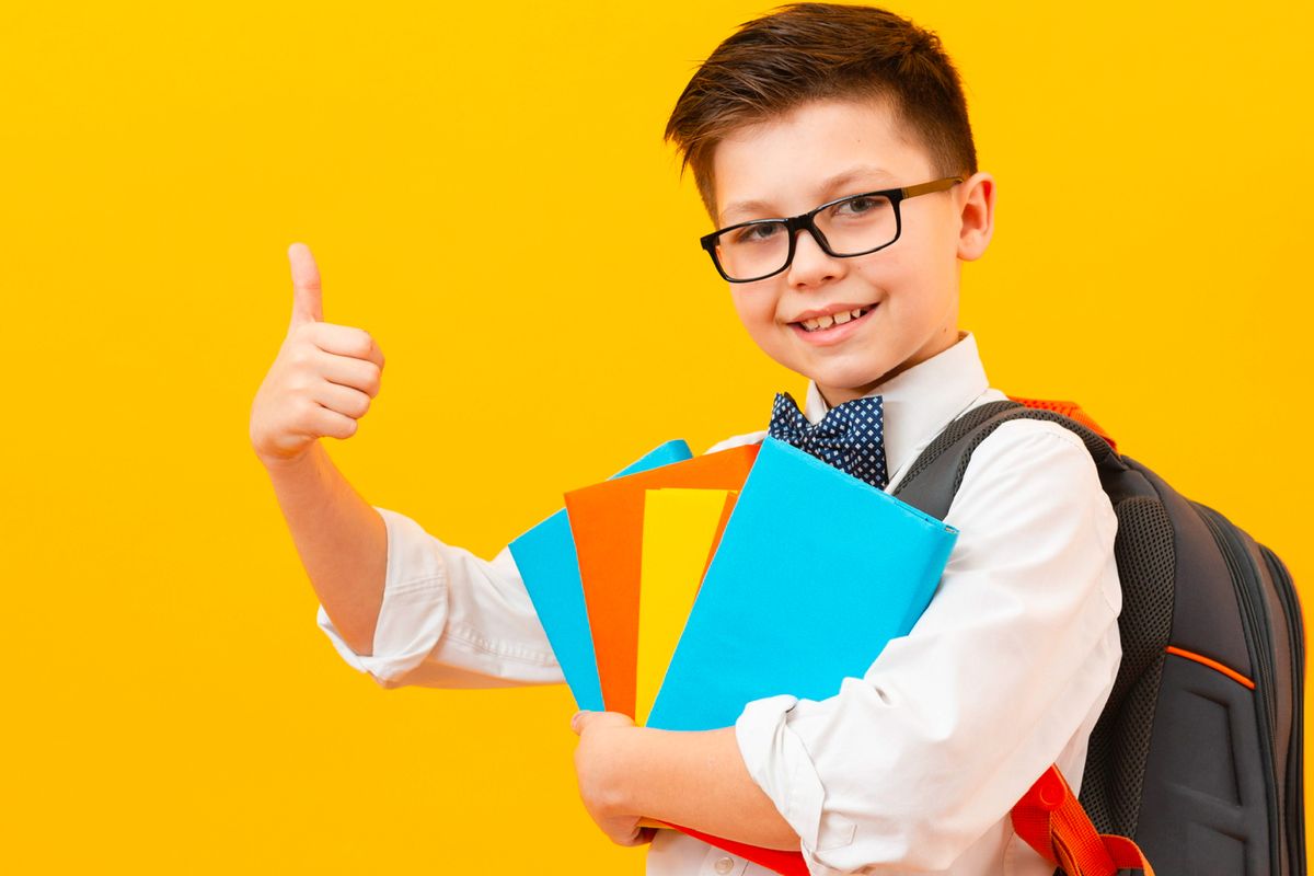 Amankan Dana Pendidikan Anak: 6 Tips Jitu Saat Ekonomi Lesu