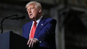Amuk Trump: Tekanan Keras ke The Fed Soal Suku Bunga