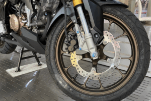 Ban Motor Aman & Nyaman? Panduan Lengkap Pilih yang Terbaik!