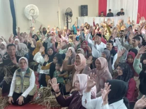Bansos Sulap Enceng Gondok Jadi Kerajinan, 250 Warga Terlatih