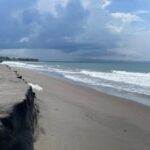 Eksplorasi 5 Pantai Tersembunyi Jawa Barat: Liburan Seharian Anti Mainstream