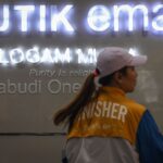 Emas Antam Anjlok! Harga Turun Rp6.000, Cuma Rp1,937 Juta