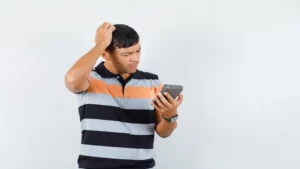 HP Disadap Pinjol Ilegal? Kenali Tanda Bahaya Ini Sekarang!