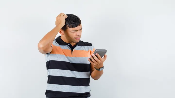 HP Disadap Pinjol Ilegal? Kenali Tanda Bahaya Ini Sekarang!