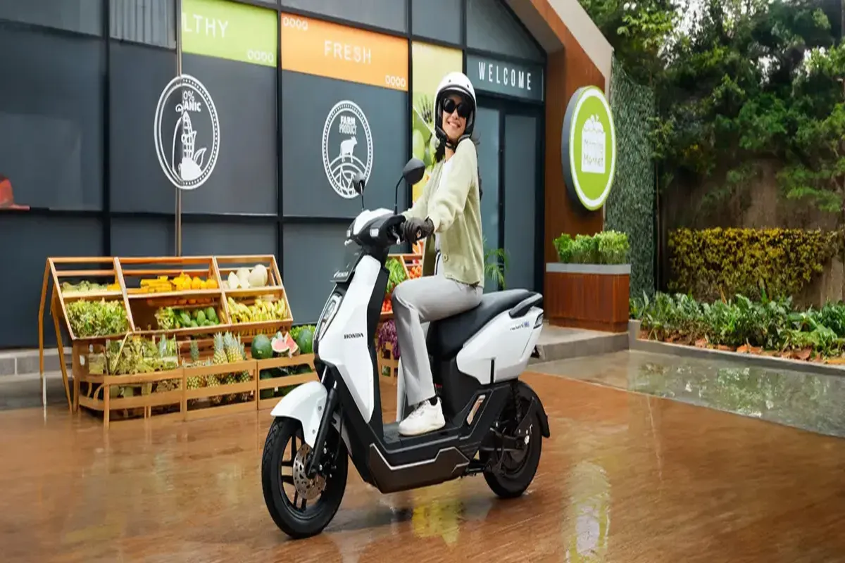 Honda ICON e: Motor Listrik Mungil Irit, Harga & Spesifikasi Terlengkap!