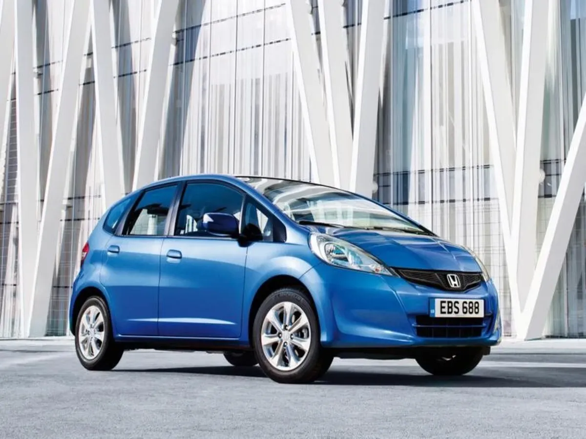 Honda Jazz Gen 1: Irit, Tangguh, Harga Murah, Ideal Mobil Sehari-hari?