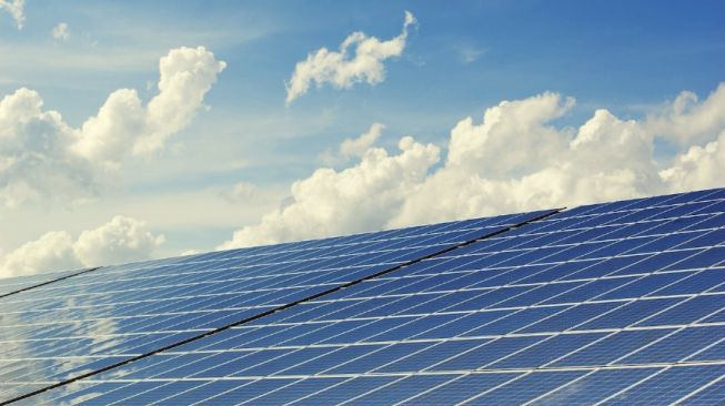 Indonesia-Singapura: Revolusi Energi Hijau, Ekspor Listrik Bersih & Kawasan Industri Ramah Lingkungan