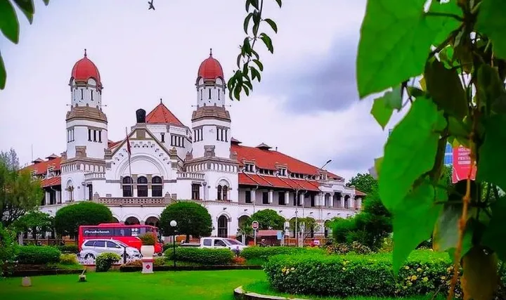 Jelajahi Semarang: Playlist Musik Jawa Tengah Bikin Trip Makin Berkesan