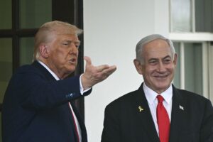 Kebijakan Timur Tengah AS: Dikendalikan Israel di Era Trump?