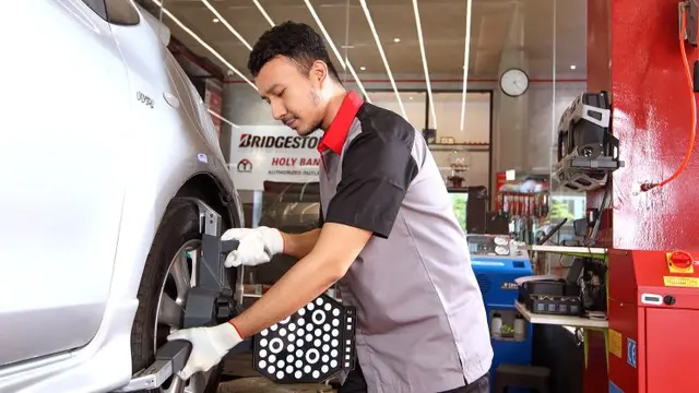 Liburan Sekolah: Periksa Ban Mobil, Jalan Aman Terjamin