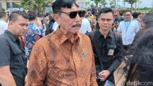 Luhut: PHK Massal? 67 Ribu Lowongan Kerja Baru Siap!