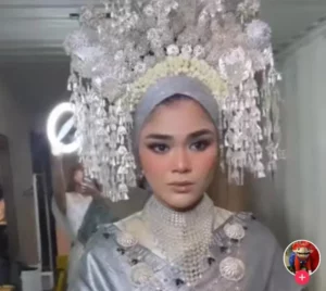 Pantun Minang: Hikmah Hidup & Hiburan, Pesona Padang Sumatera Barat