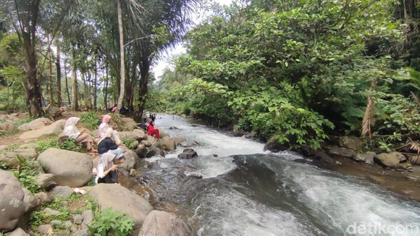 Petualangan Hemat: Liburan Menakjubkan di Gunung Sawal