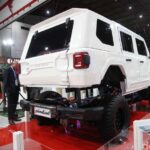 Pindad Luncurkan Mobil Taktis Listrik 'Pandu': Revolusi Kendaraan Tempur