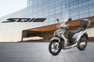 QJMotor SQ16: Skutik 125cc Mewah, Saingan Berat Honda SH125i?