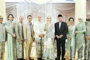 Rahasia Silsilah Sunda: Ahmad Dhani & Menperin Agus Gumiwang