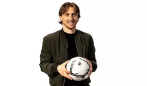 Real Madrid: Nomor 10 Baru, Era Modric Berakhir