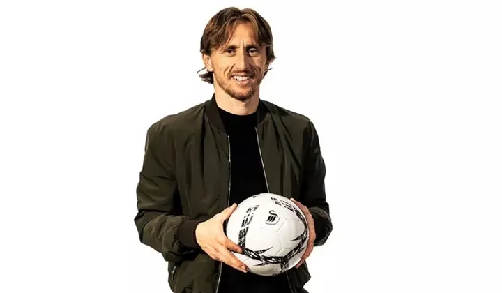 Real Madrid: Nomor 10 Baru, Era Modric Berakhir