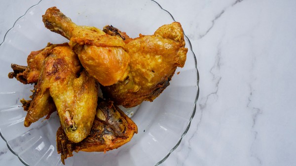 Resep Ayam Goreng Ungkep Simpel: Gurih, Renyah, Bikin Ketagihan