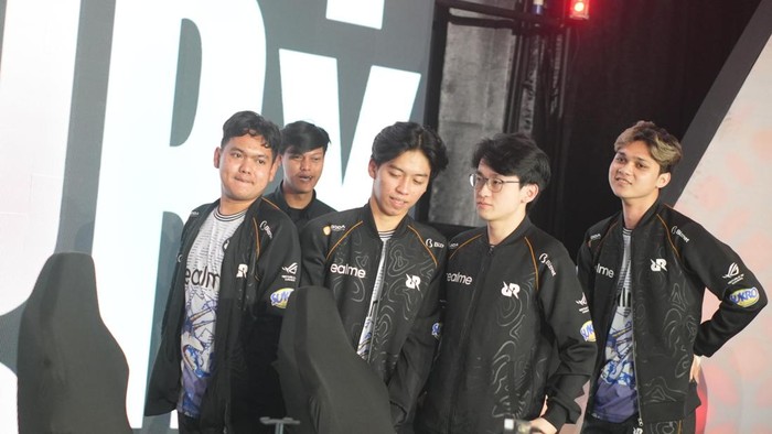 Saksikan Pertarungan Sengit RRQ Hoshi vs Alter Ego MPL ID S15