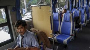 Subsidi Rp11.500 Naik Transjabodetabek: Warga Jabar-Banten, Yuk Manfaatkan!