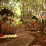 Surabi & Es Goyobod Jadul: Nostalgia Pasar Sunda Koin Bambu