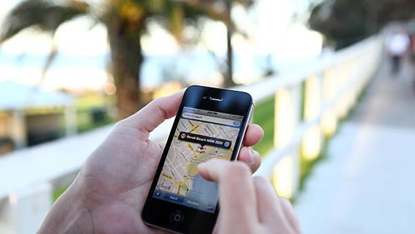 Temukan Lokasi Seseorang: WhatsApp & Google Maps