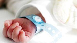 Tragis: Bayi Prematur Meninggal Dunia Saat Penerbangan