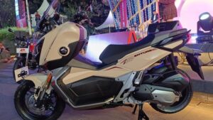 QJMotor, motor Rp30 jutaan, skuter modern, motor matik Indonesia, fitur ABS motor, lampu LED motor, motor stylish, performa motor tangguh, motor anak muda, otomotif Indonesia