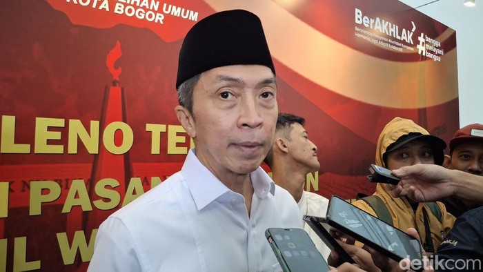 Pemkot Bogor menyiapkan kebijakan WFH sepekan sekali untuk menghemat BBM dan mengurangi kemacetan. Simak bagaimana aturan ini akan diterapkan.