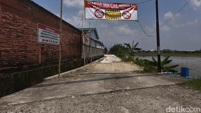sukoharjo, warung mi babi, penolakan warga, mediasi, konflik sosial, usaha kuliner, jawa tengah, toleransi, berita daerah, masyarakat
