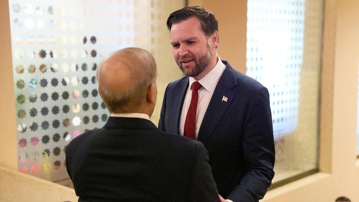 wapres vance, amerika serikat, iran, pakistan, negosiasi, diplomasi, konflik timur tengah, politik internasional, berita dunia, geopolitik