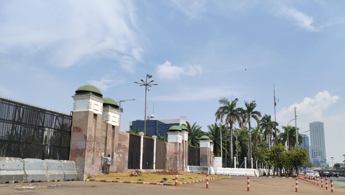 demo buruh, dpr ri, uu ketenagakerjaan, aksi buruh, hak pekerja, kesejahteraan buruh, unjuk rasa, kebijakan pemerintah, berita nasional, isu ketenagakerjaan