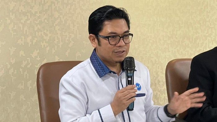 Transjakarta, transportasi Jakarta, tarif bus, angkutan umum, Jakarta, kebijakan publik, transportasi massal, Dishub, ekonomi transportasi, berita nasional