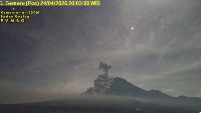 gunung semeru, erupsi, bencana alam, awan panas, gunung berapi, pvmbg, bpbd, jawa timur, mitigasi bencana, berita nasional