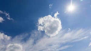 BMKG, cuaca Jakarta, musim kemarau, hujan deras, pancaroba, iklim Indonesia, prakiraan cuaca, cuaca ekstrem, Jakarta