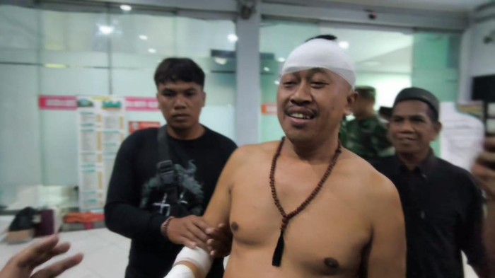 lumajang, kepala desa, pengeroyokan, pembacokan, kriminal, mas dani, jawa timur, kasus kekerasan, berita kriminal, polisi