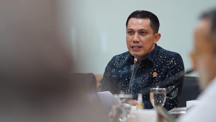 Selat Hormuz, harga minyak dunia, PAN, energi global, distribusi minyak, ekonomi global, minyak dunia, timur tengah, pasar energi, berita ekonomi