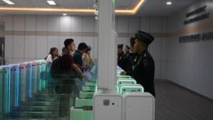 WFH ASN, layanan imigrasi, ASN Indonesia, kerja dari rumah, kebijakan pemerintah, pelayanan publik, berita nasional, imigrasi tetap buka, WFO WFH, birokrasi Indonesia