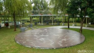 taman kota, ruang publik, taman goleran pratama, rekreasi, wisata lokal, fasilitas umum, ruang hijau, warga, gaya hidup, berita daerah