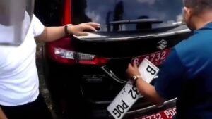 ASN DKI, mobil dinas, sanksi ASN, penyalahgunaan fasilitas, pemerintah DKI, disiplin ASN, regulasi kendaraan dinas, Puncak, berita Jakarta, aparatur sipil negara